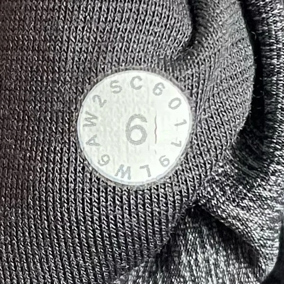 Lululemon Wunder Under Crop (Hi-Rise) - Picture 6 of 9